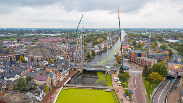 22Boskoop hefbrug kranen