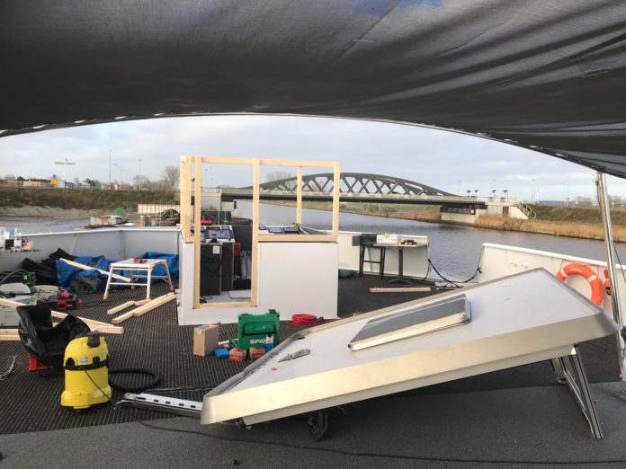 Dorkwerderbrug Nieuw stuurhutje in aanbouw
