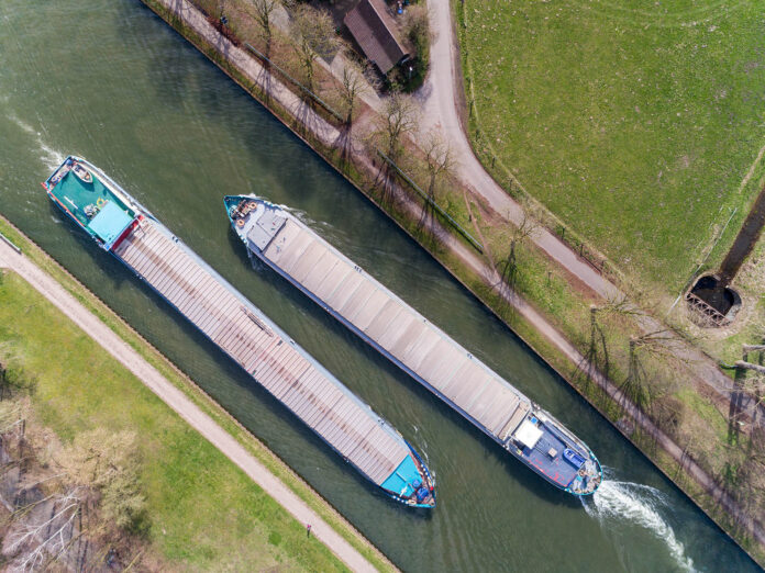 Schepen op Duits kanaal
