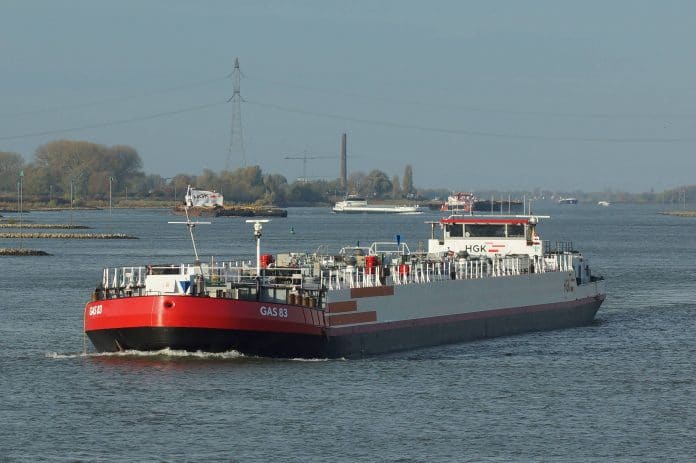14HGK tanker van Imperial
