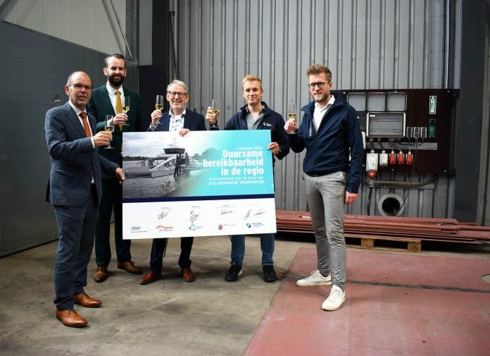 Riveer ondertekening