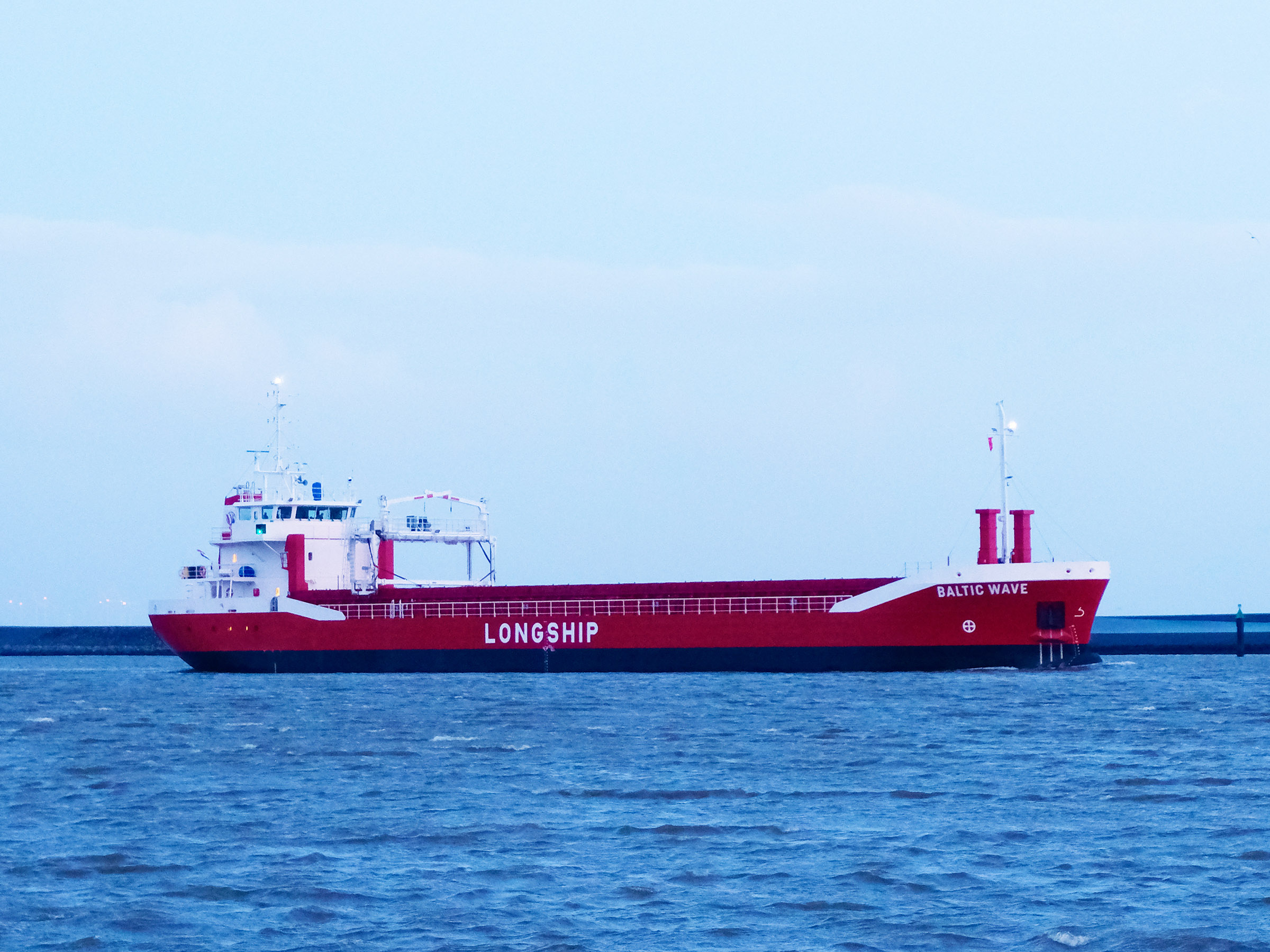 SaS Waterhuizen levert Baltic Wave aan rederij Longsun